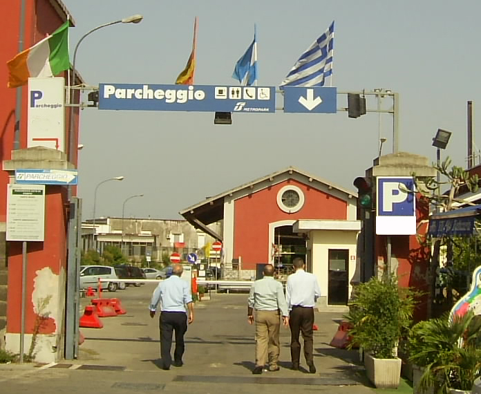 foto parcheggio
